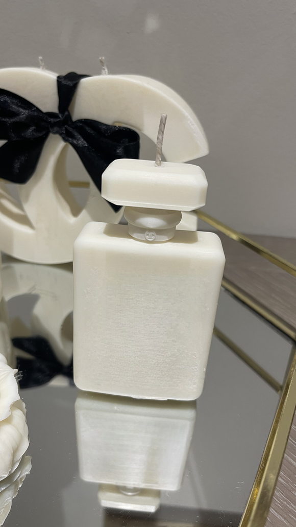 Prefume bottle soy wax candle